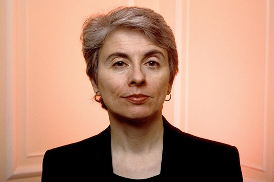CAMILLE PAGLIA STOOPS TO CONQUER